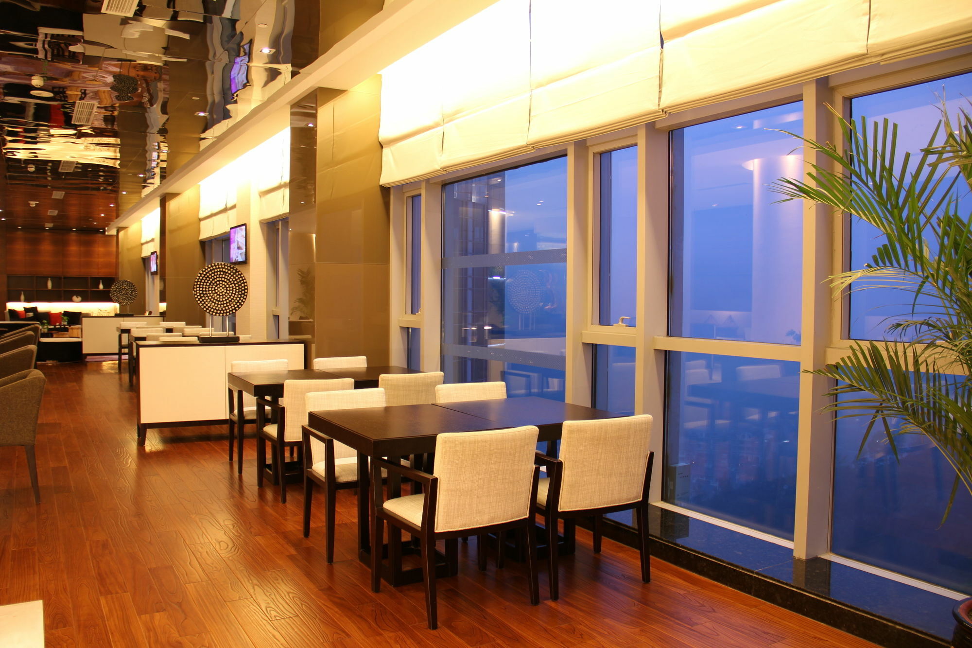 Wyndham Garden Yuhuan Downtown 호텔 타이저우 외부 사진